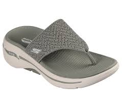 GO WALK ARCH FIT SANDALWEEKENDER 10 / 140221-OLV