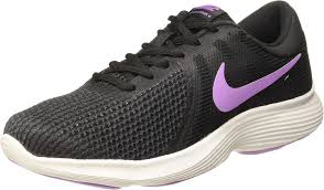 Wmns Nike Revolution 4 6.5 / Black/Fuchsia Glow-Oil Grey-Summit White
