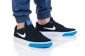 Nike Sb Charge Cnvs 12 / Black/White-Laser Blue-University Gold
