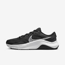 W NIKE LEGEND ESSENTIAL 3 NN 9.5 / BLACK/NOISAQ