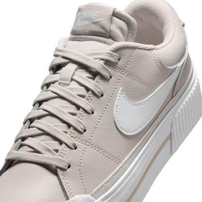 WMNS NIKE COURT LEGACY LIFT 9.5 / DM7590-101