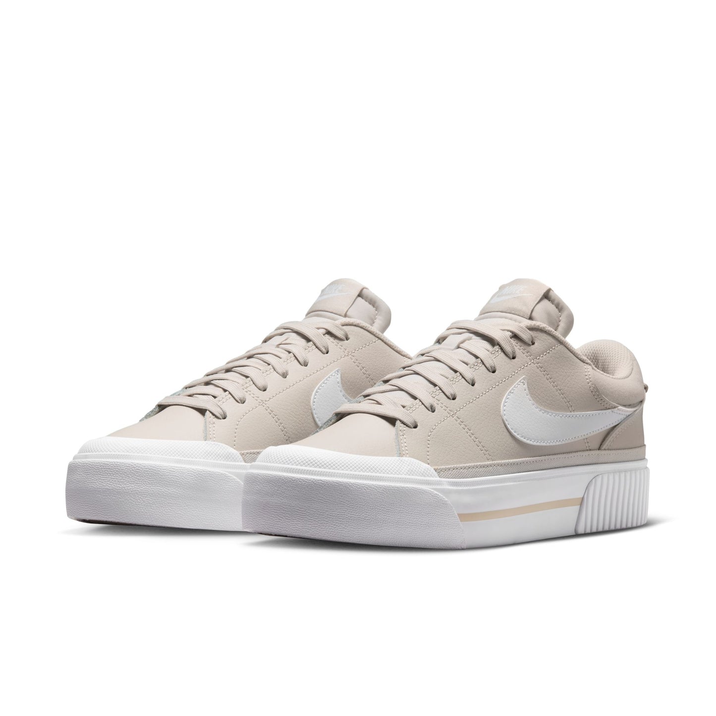 WMNS NIKE COURT LEGACY LIFT 9.5 / DM7590-101