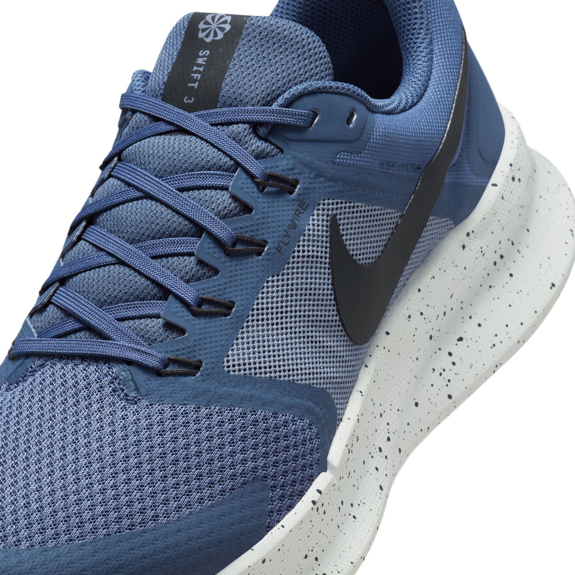NIKE RUN SWIFT 3 8 / DR2695-106