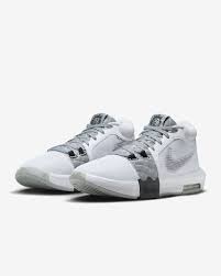 LEBRON WITNESS VIII EP 11 / MNNAVY/HYPRYL