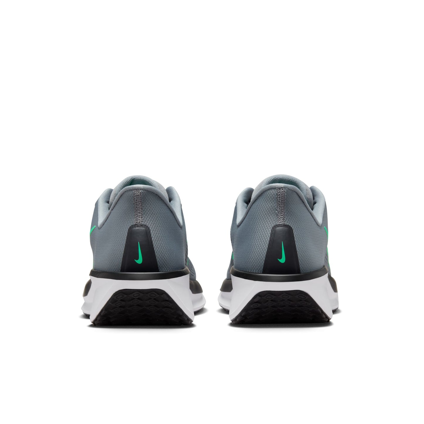 NIKE QUEST 6 11 / WHITE/BLACK-PURE PLATINUM