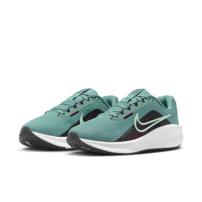 W NIKE DOWNSHIFTER 13 6.5 / CANNON/MINT FOAM-BLACK-BORDEAUX