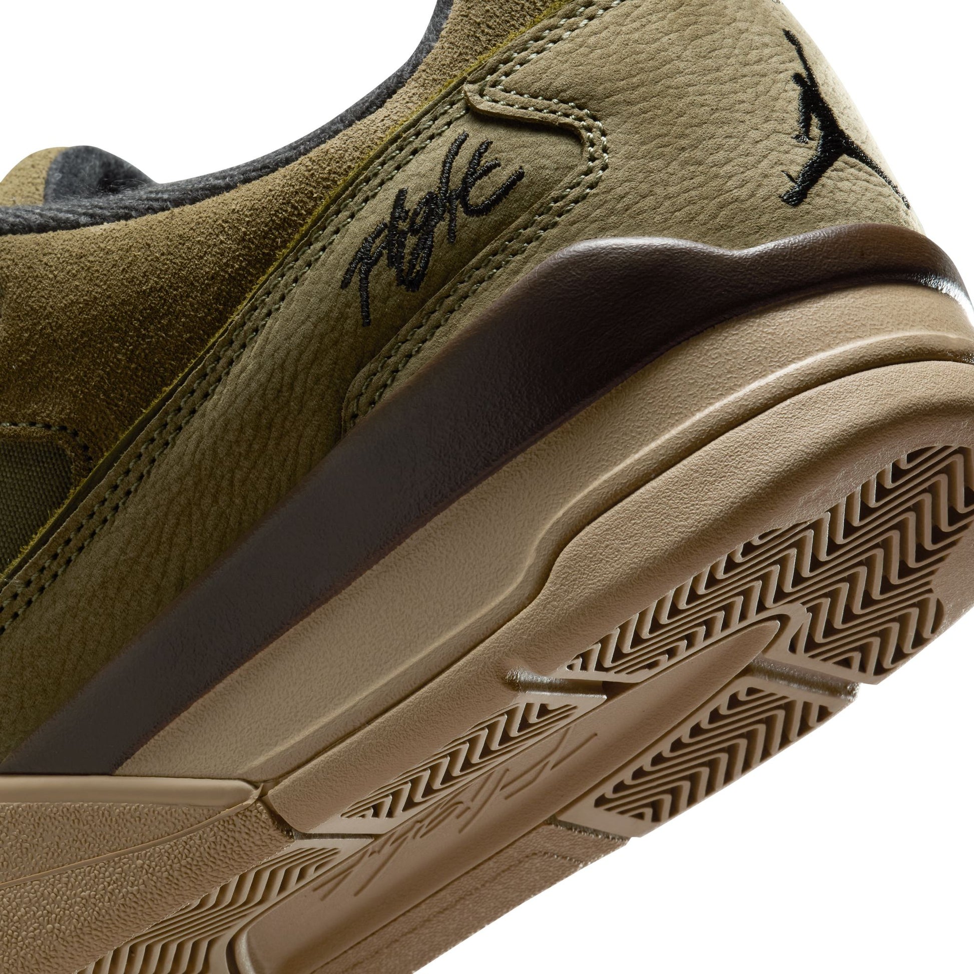 JORDAN FLIGHT COURT 11 / HF3255-112