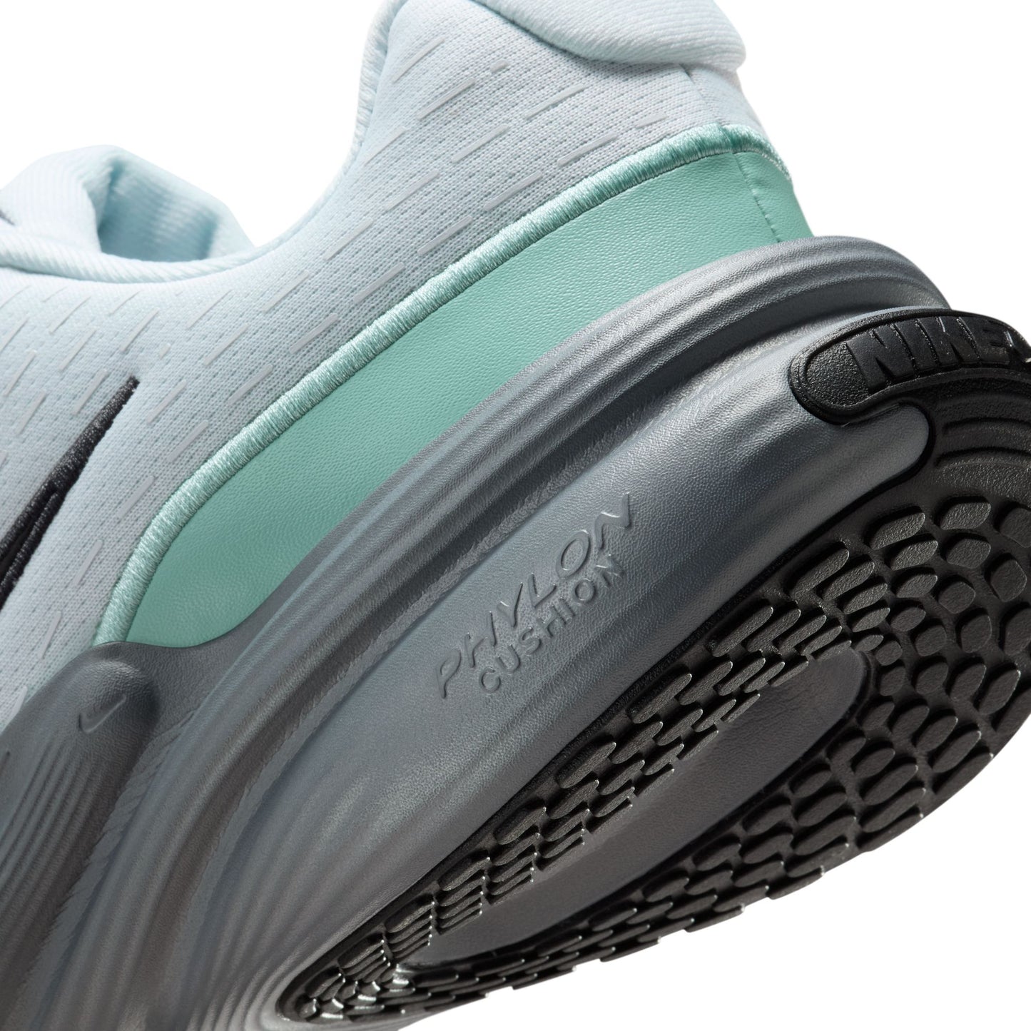 NIKE UPLIFT SC 10 / IB2765-006