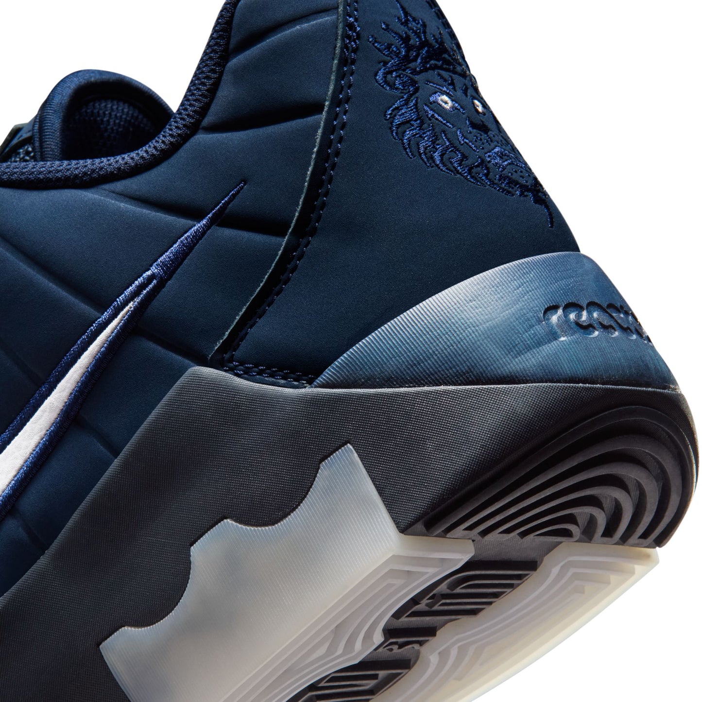 LEBRON WITNESS IX 11 / II7520-400